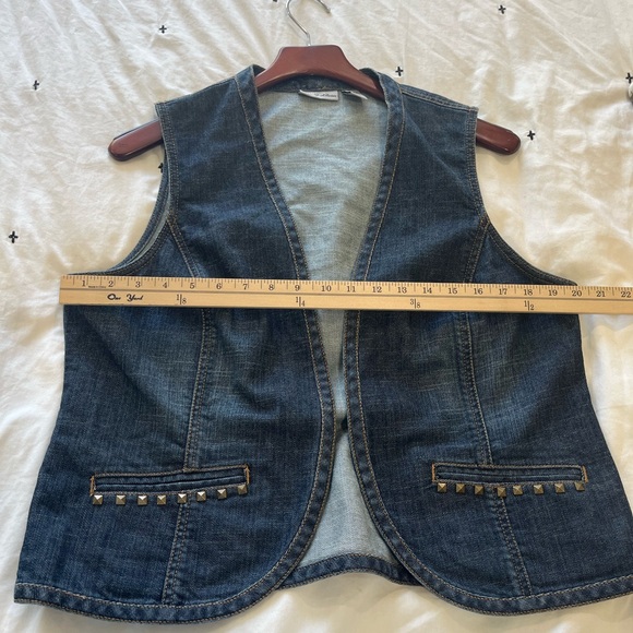 Chico's Platinum Denim Vest sz 2 boho western rodeo casual beaded gypsy Cowgirl - Picture 7 of 8